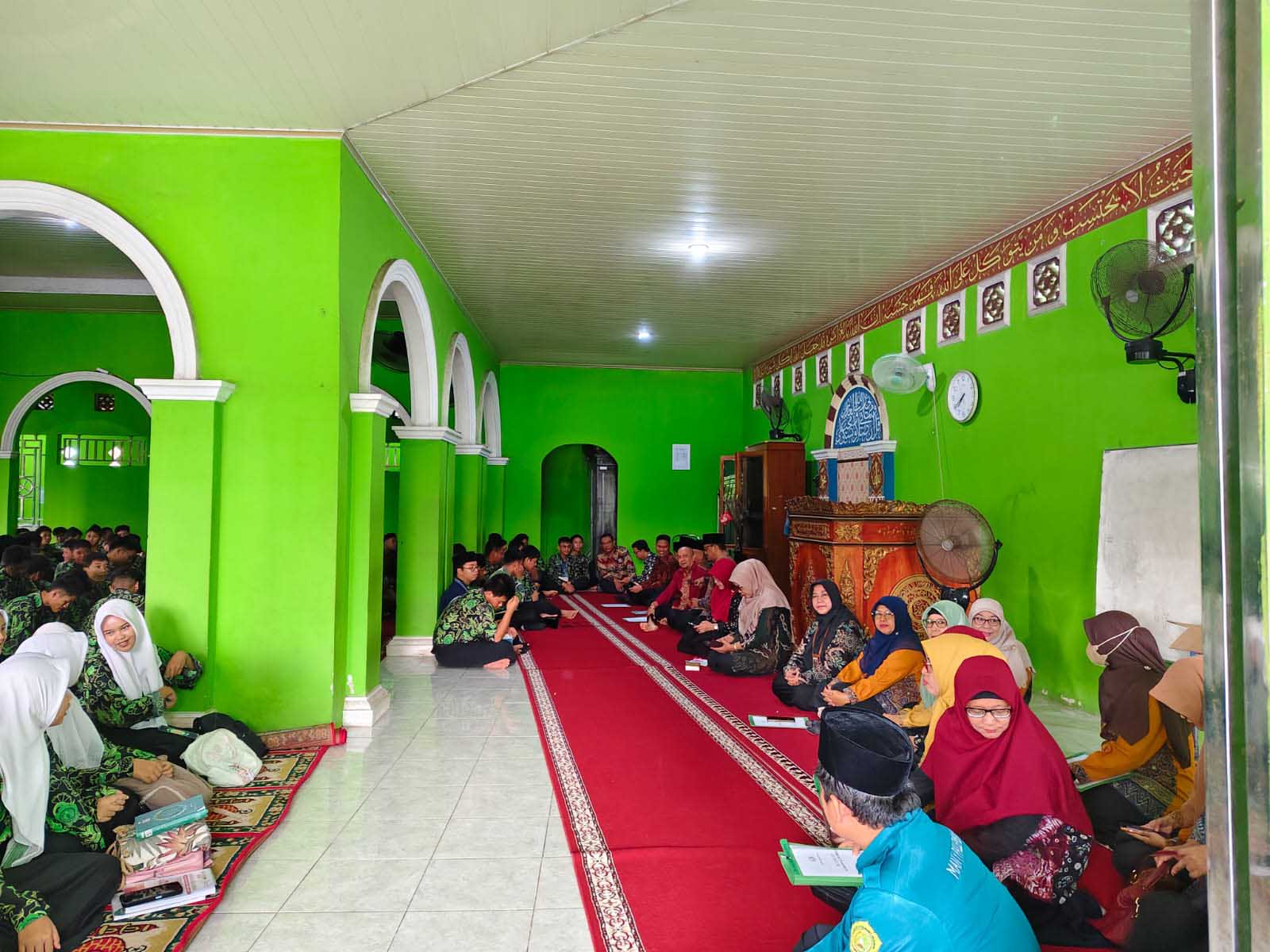 Tadarus Al-Quran Buka Ujian Madrasah (UM) di MAN 1 Palembang