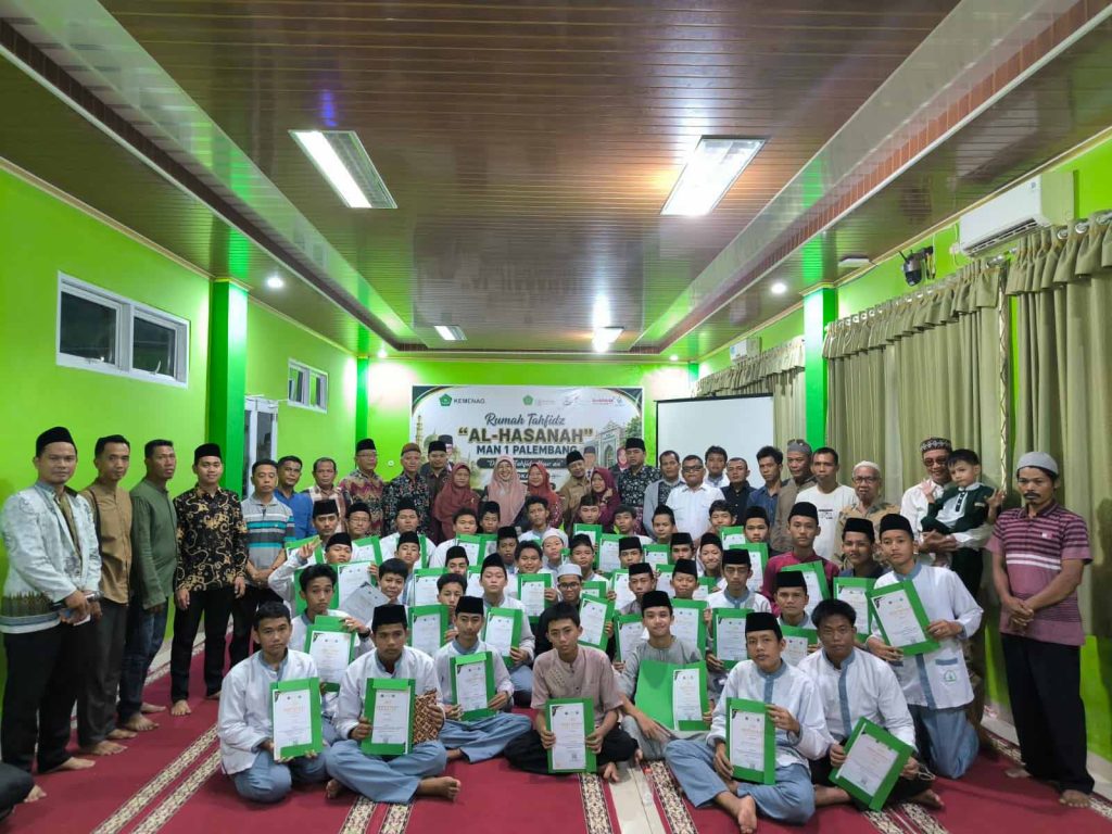 Ciptakan Penghafal Qur’an, Kepala Madrasah Resmi Tutup Daurah Tahfidz Angkatan 2 MAN 1 Palembang
