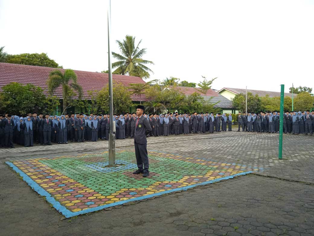 Apel Pertama Setelah Libur Panjang di MAN 1 Palembang Semangat Baru Menyambut Hari Baru